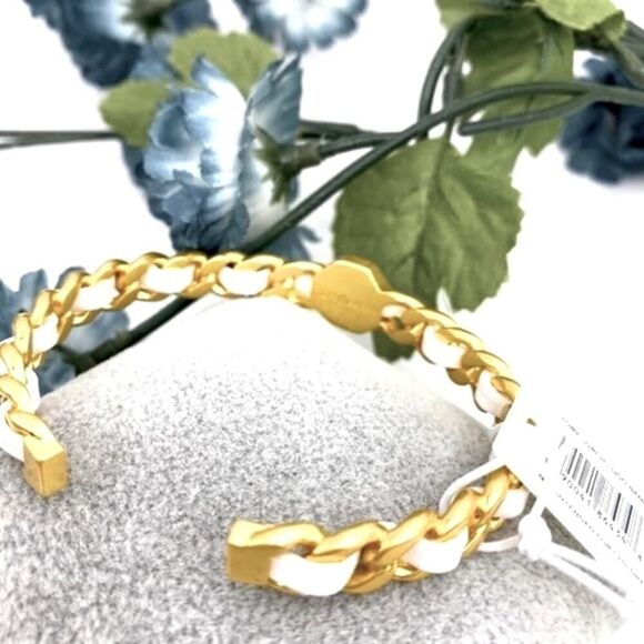 New Tory Burch Gemini White Leather Cuff Bracelet - Picture 9 of 10